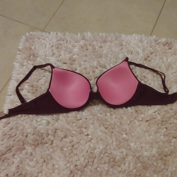 Pink bra - Picture 2 of 2